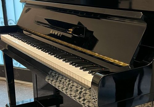 Piano-Kawai-Modelo-KU1_01
