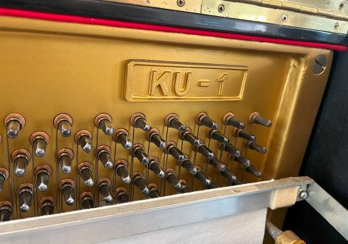 Piano-Kawai-Modelo-KU1_05