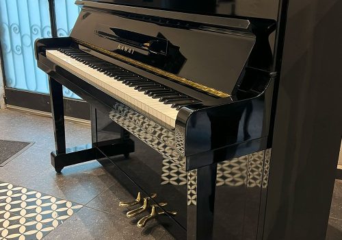 Piano-Kawai-Modelo-KU1_07